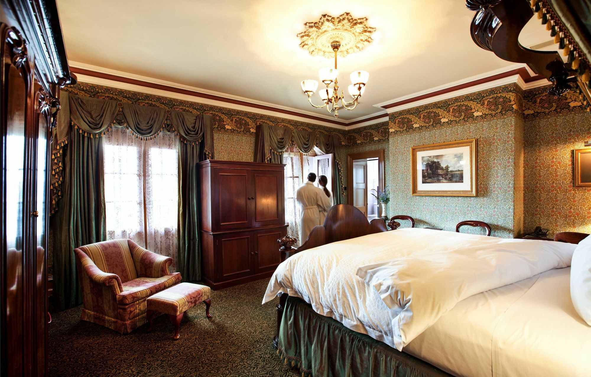 Craig'S Royal Hotel Балларат Екстер'єр фото A guest room at the Hotel de Ville